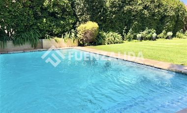 Casa en Venta en Calle Montano 3800