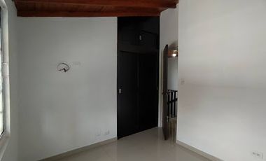 ARRIENDO de CASAS en SABANETA