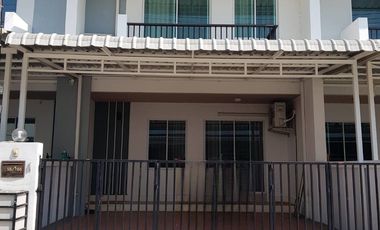 Townhome 2 story Near ACIS School and City