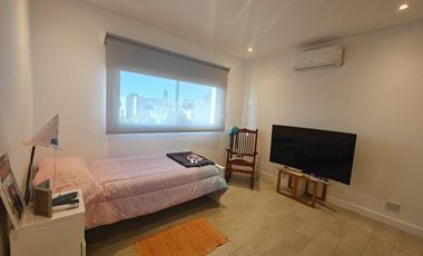 Casa con pileta en Santa Guadalupe Pilar del Este