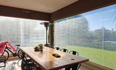 Casa con pileta en Santa Guadalupe Pilar del Este