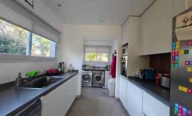 Casa con pileta en Santa Guadalupe Pilar del Este