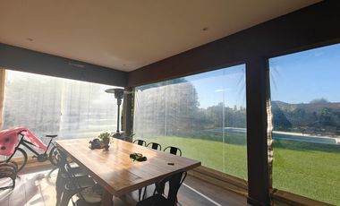 Casa con pileta en Santa Guadalupe Pilar del Este