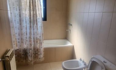 Departamento en  alquiler a cuadras del centro de Neuquén