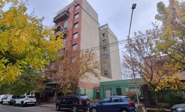 venta departamento 1 dorm con balcon. Tte Ibañez al 500