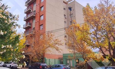 venta departamento 1 dorm con balcon. Tte Ibañez al 500