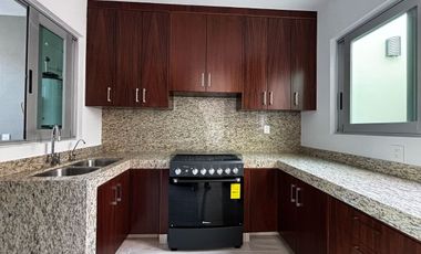 Casa en venta en condominio con seguridad las 24 hrs