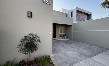 Casa en venta en condominio con seguridad las 24 hrs
