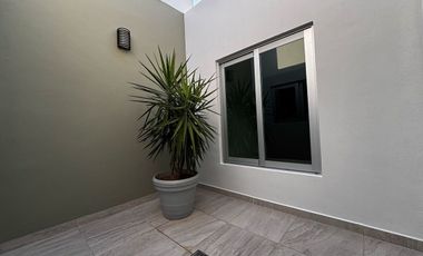 Casa en venta en condominio con seguridad las 24 hrs