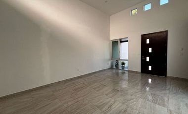 Casa en venta en condominio con seguridad las 24 hrs