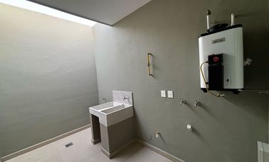 Casa en venta en condominio con seguridad las 24 hrs