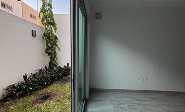 Casa en venta en condominio con seguridad las 24 hrs