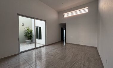 Casa en venta en condominio con seguridad las 24 hrs