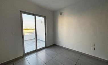Casa en venta  en coto con acceso controlado.