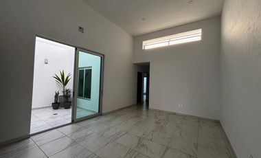 Casa en condominio en venta al norte de villa de alvarez