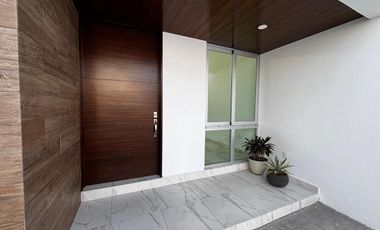 Casa en condominio en venta al norte de villa de alvarez