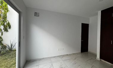Casa en condominio en venta al norte de villa de alvarez