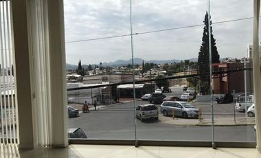 LOCAL / OFICINA EN RENTA POR PERIFÉRICO ORTIZ MENA EN CALLE 24