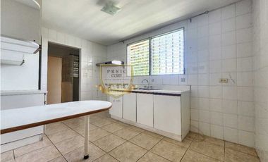 SE VENDE CASA EN BRISAS DEL GOLF CON UNA EXCELENTE UBICACION