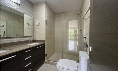 Alquiler de apartamento en Ph River Valley, Panamá Pacífico