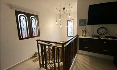VENDO.CASA DE DOS PISOS.EN.BOQUETE