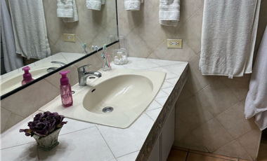 Casa en venta  Los Guayacanes-Hato Pintado (BO)