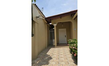 Venta de Casa en.Brisas del Golf