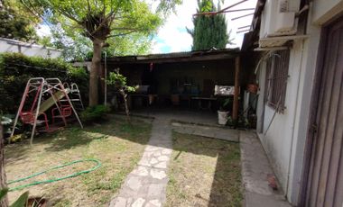 Venta casa 6 ambientes y garaje en Bosques