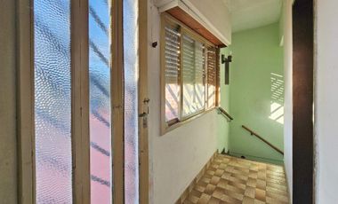 VENTA CASA 5 AMB PATIO COCHERA 4 AUTOS L.MIRADOR