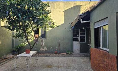VENTA CASA 5 AMB PATIO COCHERA 4 AUTOS L.MIRADOR