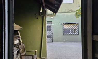 VENTA CASA 5 AMB PATIO COCHERA 4 AUTOS L.MIRADOR