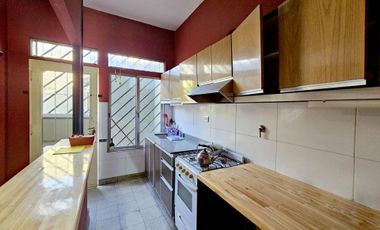 VENTA CASA 5 AMB PATIO COCHERA 4 AUTOS L.MIRADOR