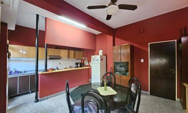 VENTA CASA 5 AMB PATIO COCHERA 4 AUTOS L.MIRADOR