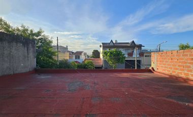 VENTA CASA 5 AMB PATIO COCHERA 4 AUTOS L.MIRADOR