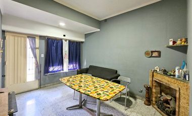 VENTA CASA 5 AMB PATIO COCHERA 4 AUTOS L.MIRADOR