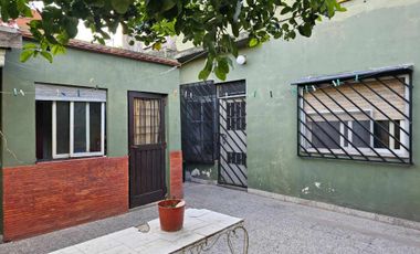 VENTA CASA 5 AMB PATIO COCHERA 4 AUTOS L.MIRADOR