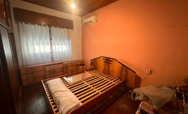 Casa 4 ambientes con lote de 8,66x56.