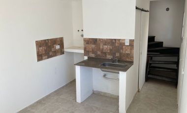 DÚPLEX DE 2 DORMITORIOS AL FRENTE EN VENTA