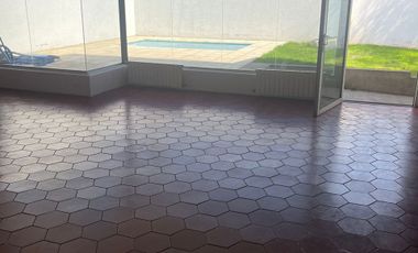 CASA 3 DORMITORIOS CON PILETA - COSTA AZUL SUR