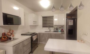 CASA EN VENTA EN ANAHUAC SAN PATRICIO