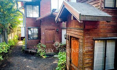 Excelente complejo de cabañas en el centro de Pucón.