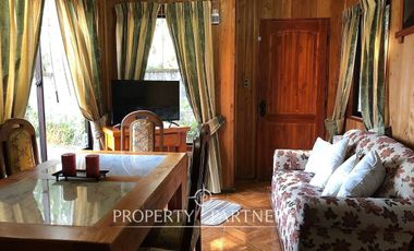 Excelente complejo de cabañas en el centro de Pucón.