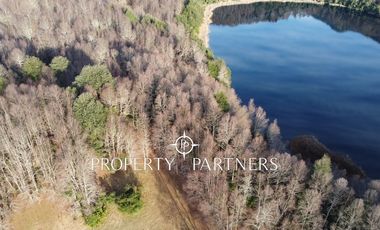 Hermosas Parcelas a orillas de Laguna.