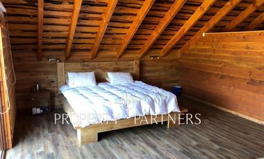 Casa con diseño estilo galpón