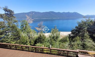 Hermosa casa a orillas del Lago Caburgua