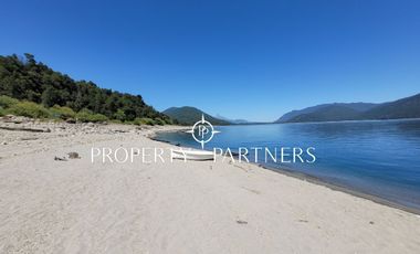 Hermosa casa a orillas del Lago Caburgua