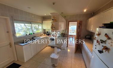 Hermosa casa a orillas del Lago Caburgua