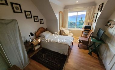 Casa en Los Riscos con única vista al lago Villarrica