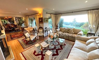 Casa en Los Riscos con única vista al lago Villarrica