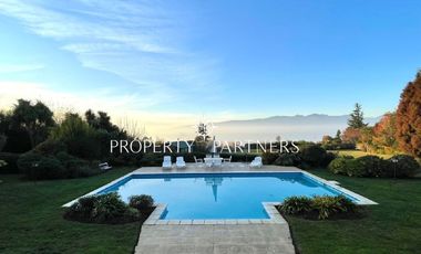 Casa en Los Riscos con única vista al lago Villarrica